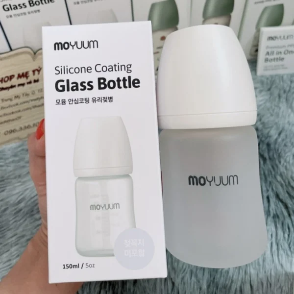 Bình sữa Moyuum thuỷ tinh tráng silicon 150ml