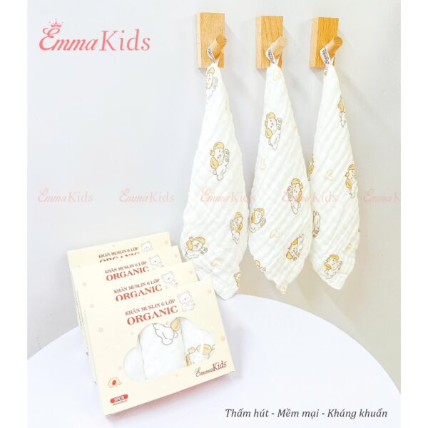 Hộp 3 Khăn Sữa Xô Organic 6 Lớp Kháng Khuẩn EmmaKids Họa Tiết Ngộ Nghĩnh, Mềm Mại Và Thấm Hút Cho Bé